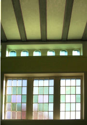  Ausschnitt aus der Fensterreihe